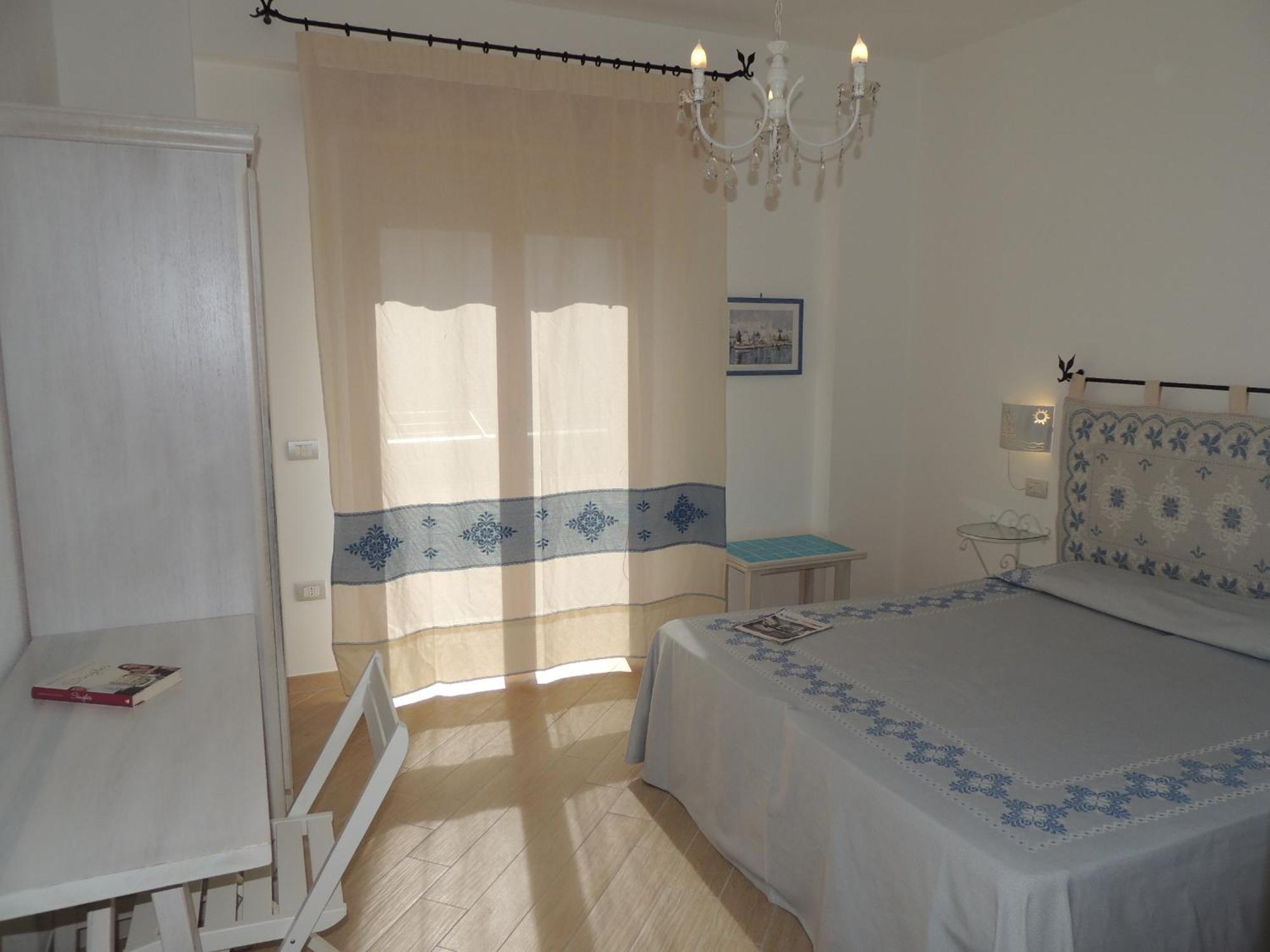 Camera Con Vista Oristano Kamer foto